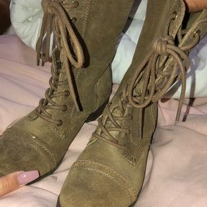Aldo size 5 us boots